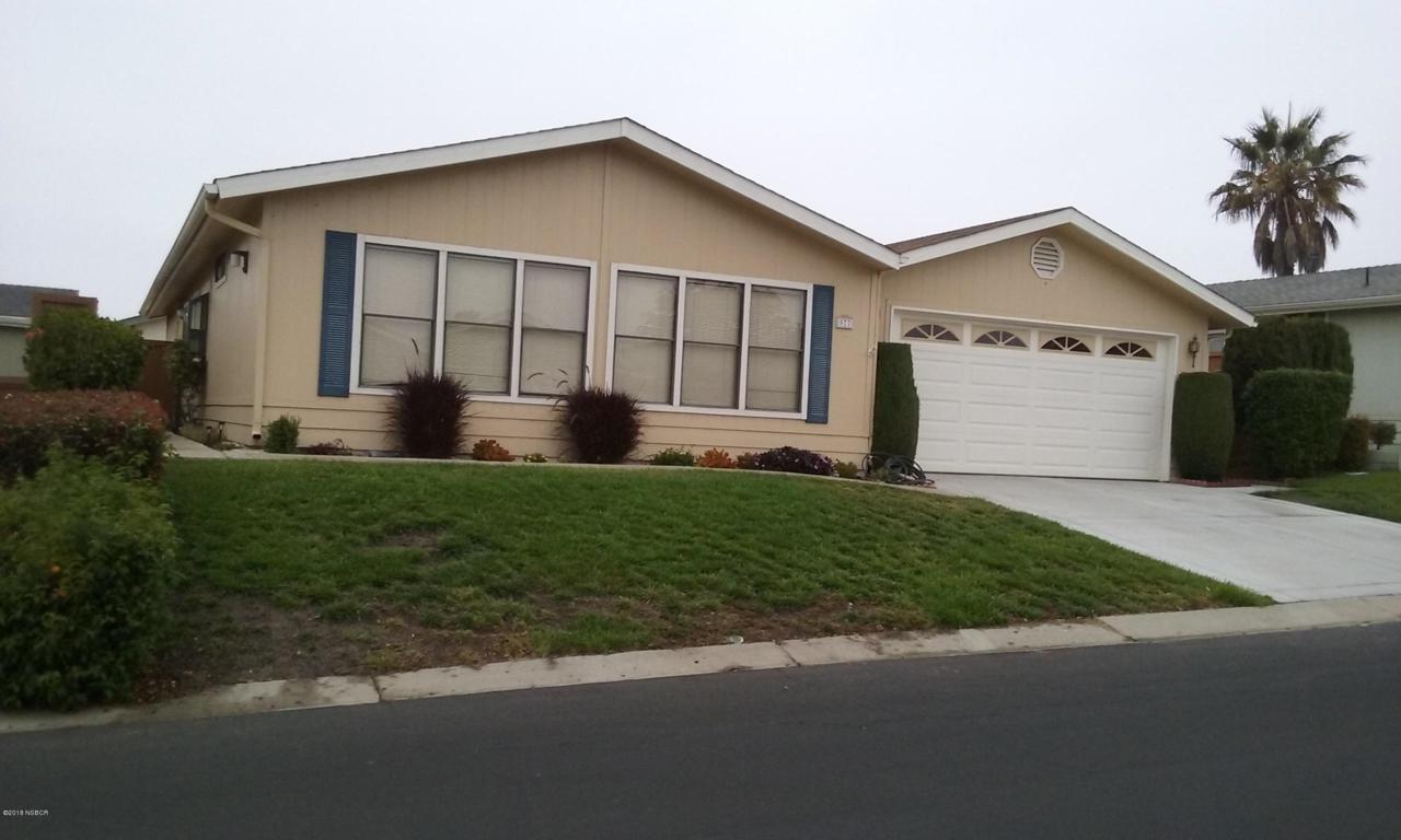 977 Ridge View Drive - Photo 1