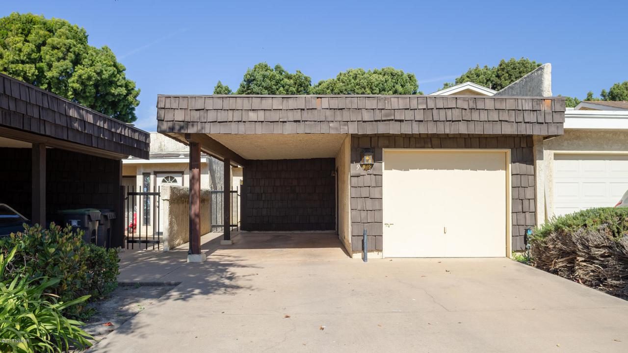 943 Salisbury Lane - Photo 1