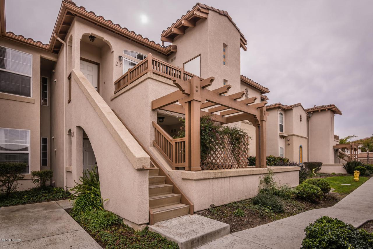 610 Sunrise Drive - Photo 1