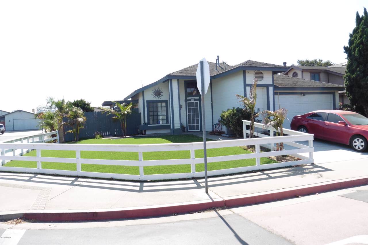 904 Aster Lane - Photo 1