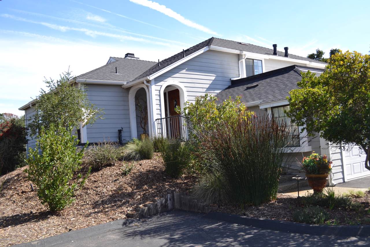 736 Hillside Drive - Photo 1
