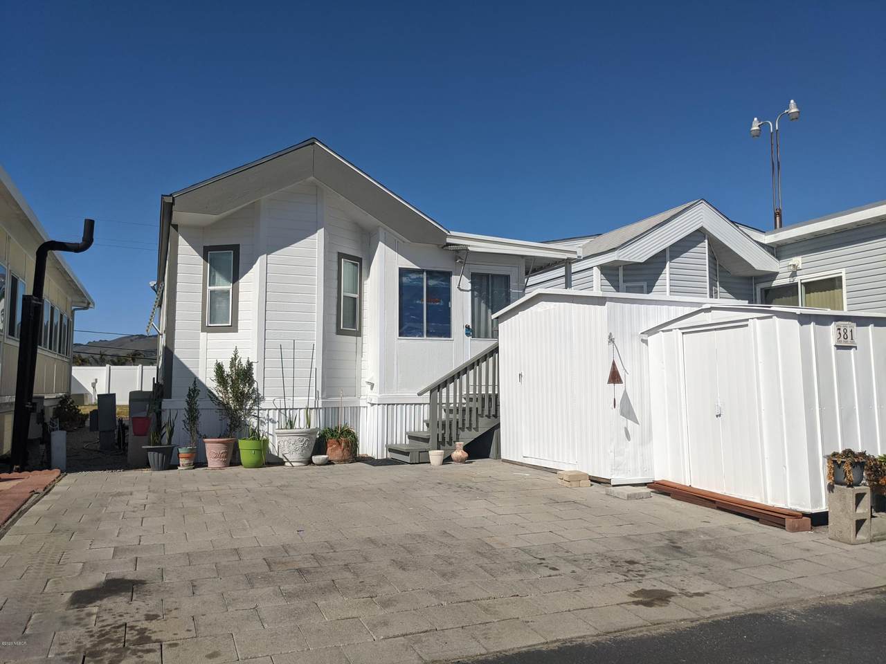 200 Dolliver Street - Photo 1