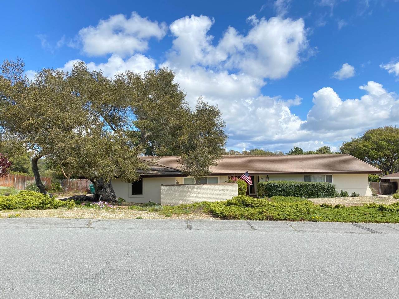 494 Saint Andrews Way - Photo 1