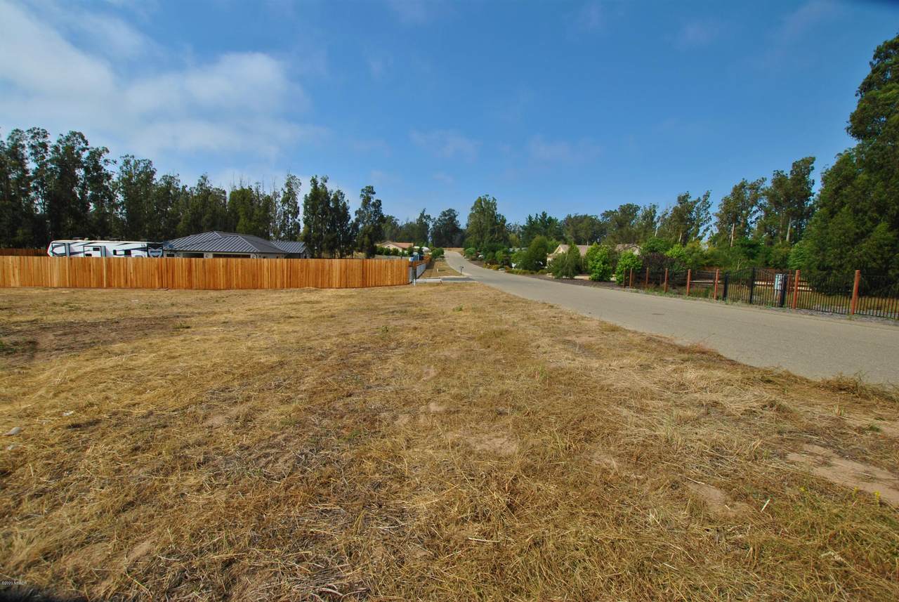1560 Camino Mariposa - Photo 1