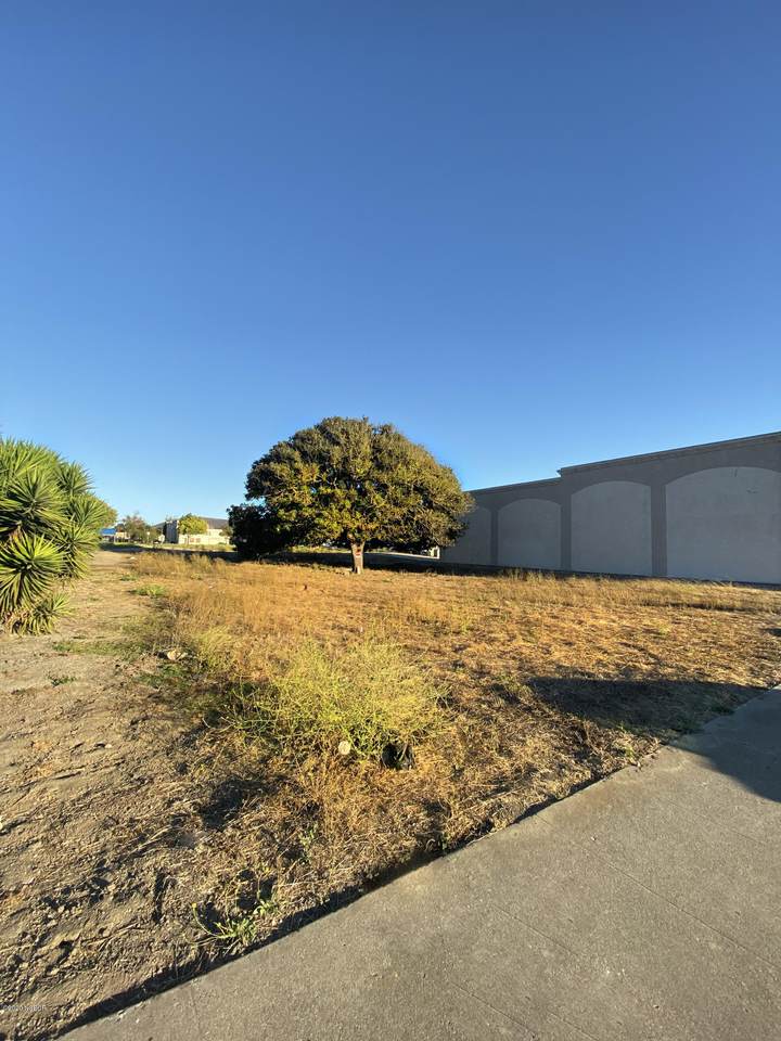 118 J Street - Photo 1