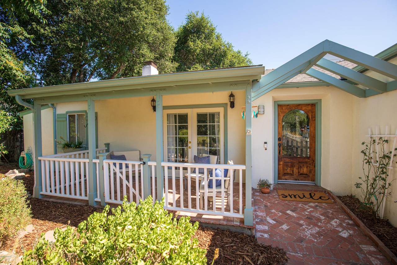 1678 Laurel Avenue - Photo 1
