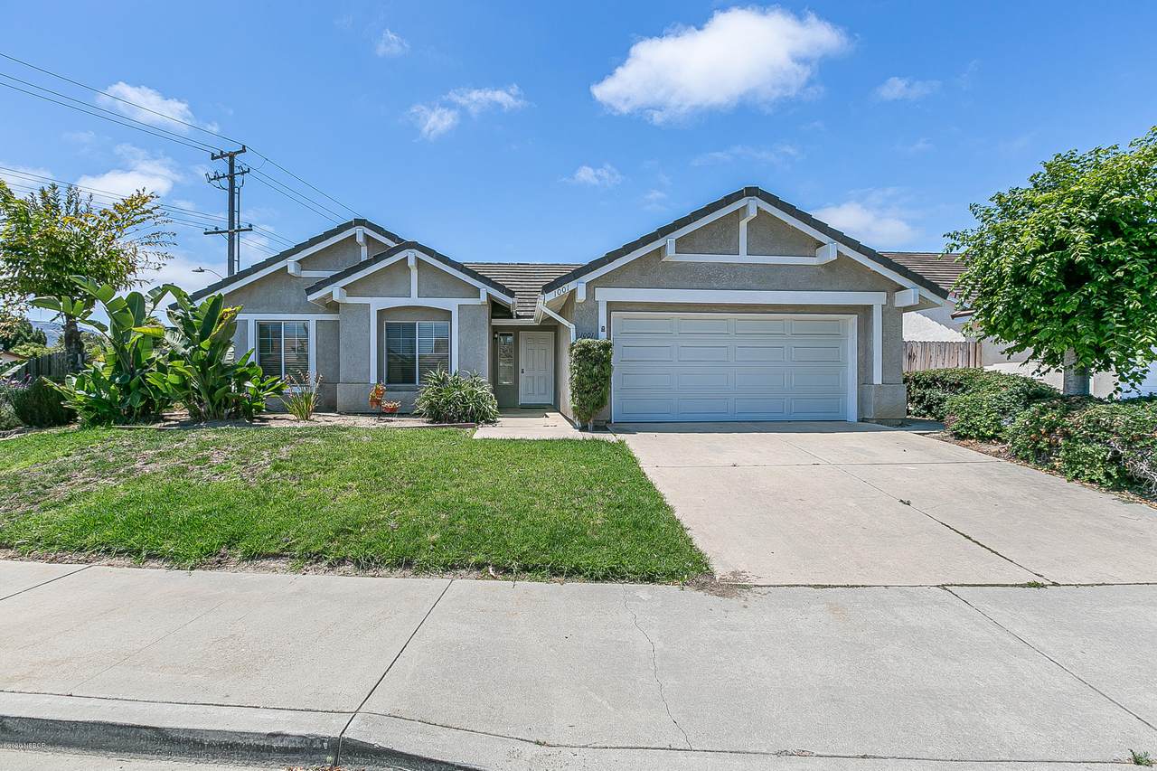 1001 Armstrong Street - Photo 1