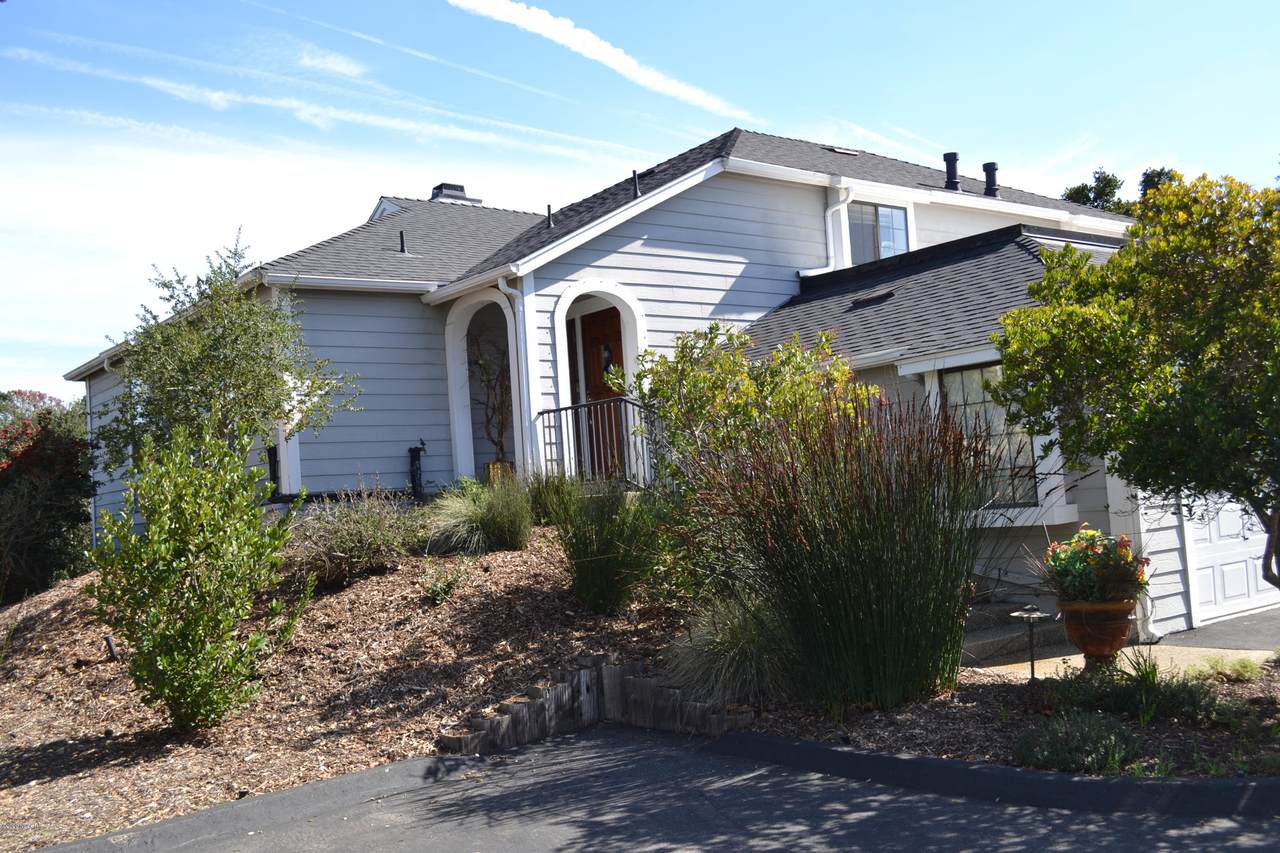 736 Hillside Drive - Photo 1
