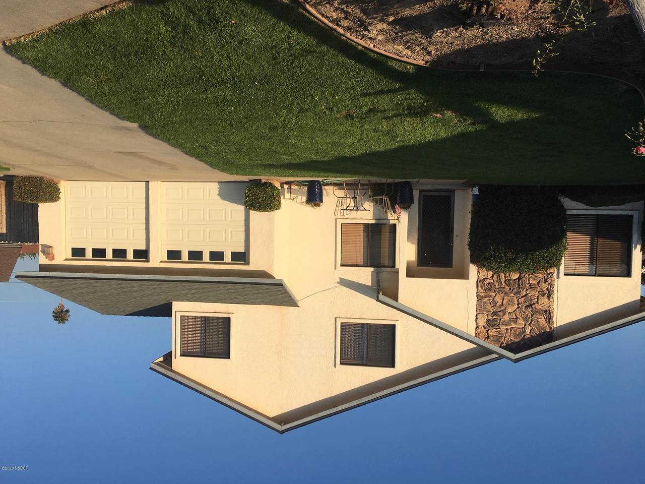 809 Grand Court - Photo 1