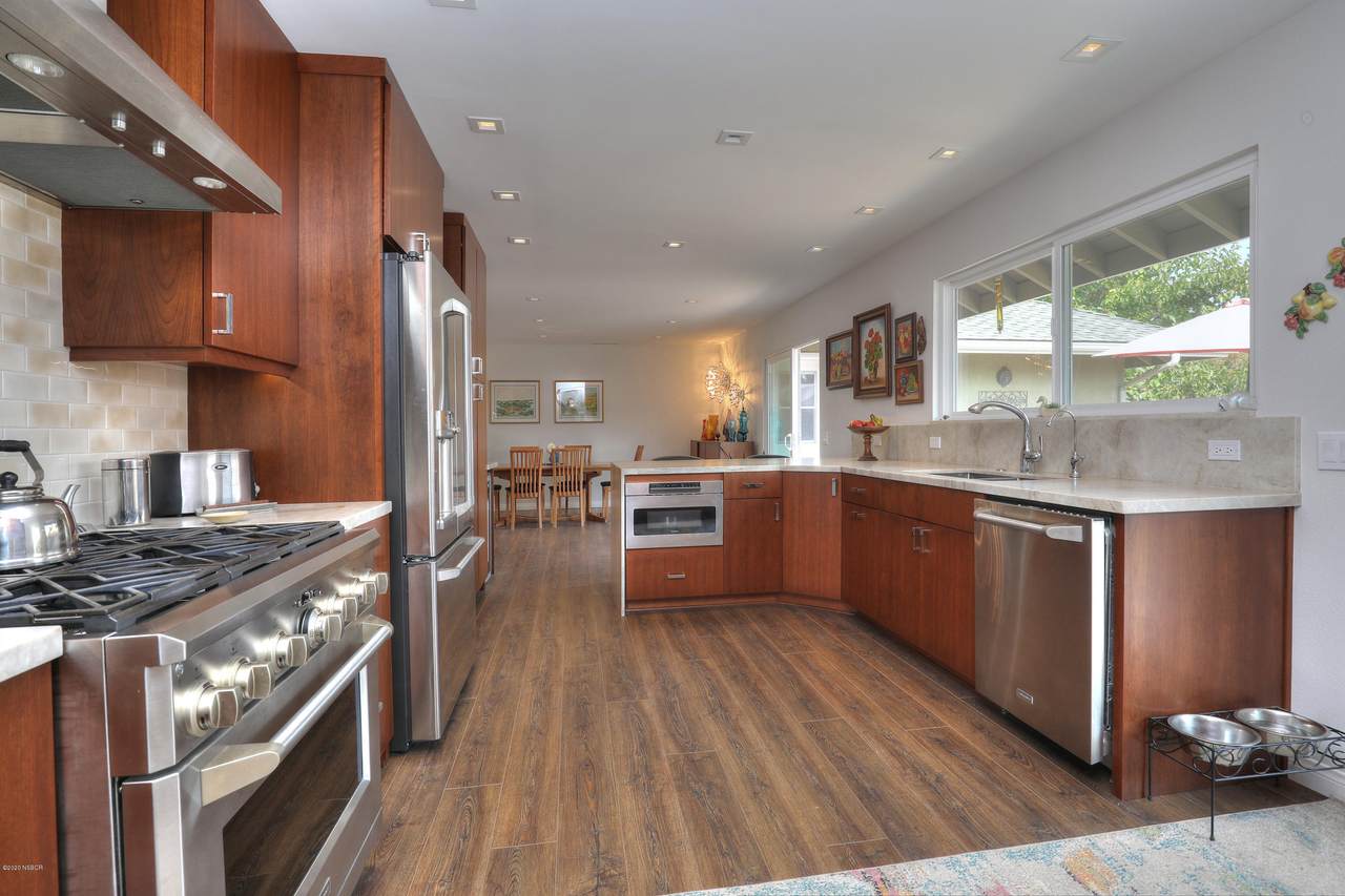 3135 Samantha Drive - Photo 1