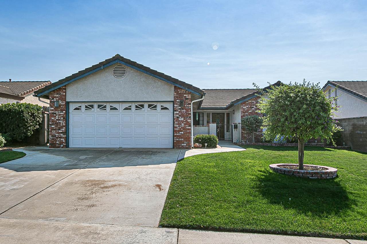 856 Sunshine Court - Photo 1