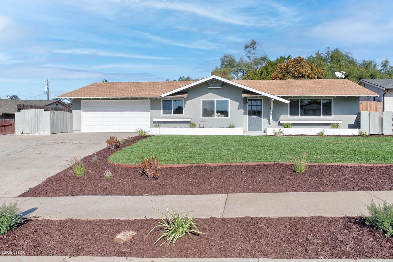 151 Stansbury Drive - Photo 1