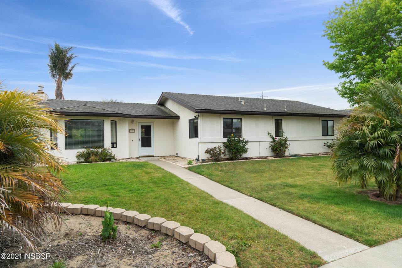 408 6th Street - Photo 1