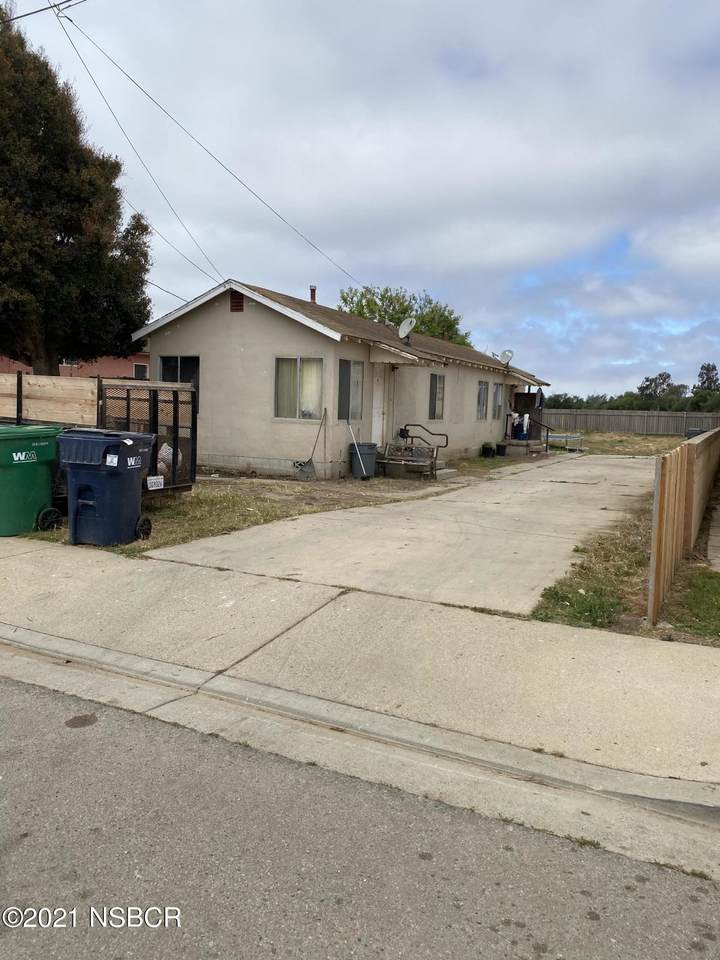891 Pioneer Street - Photo 1