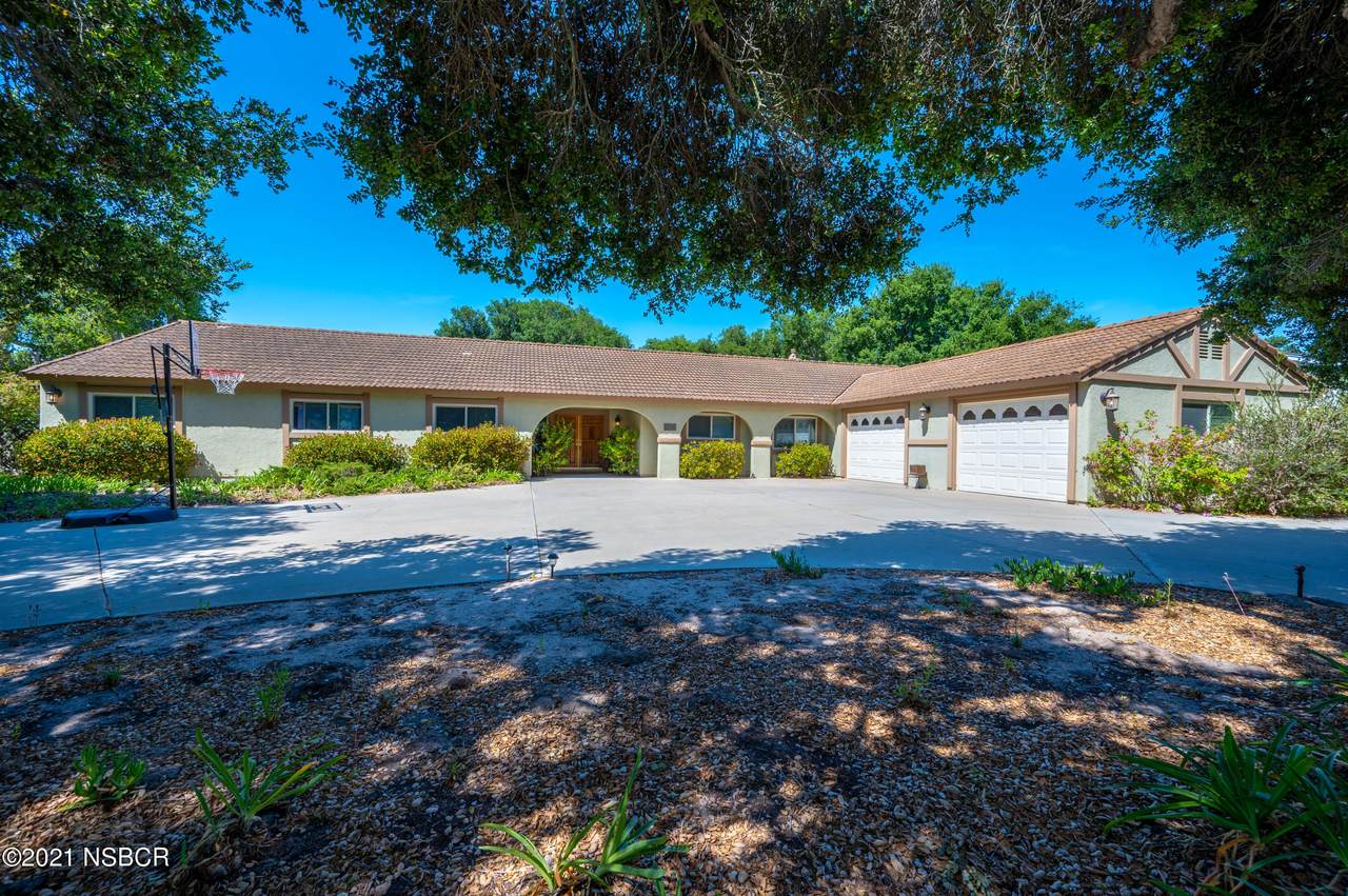 2863 Lewis Drive - Photo 1