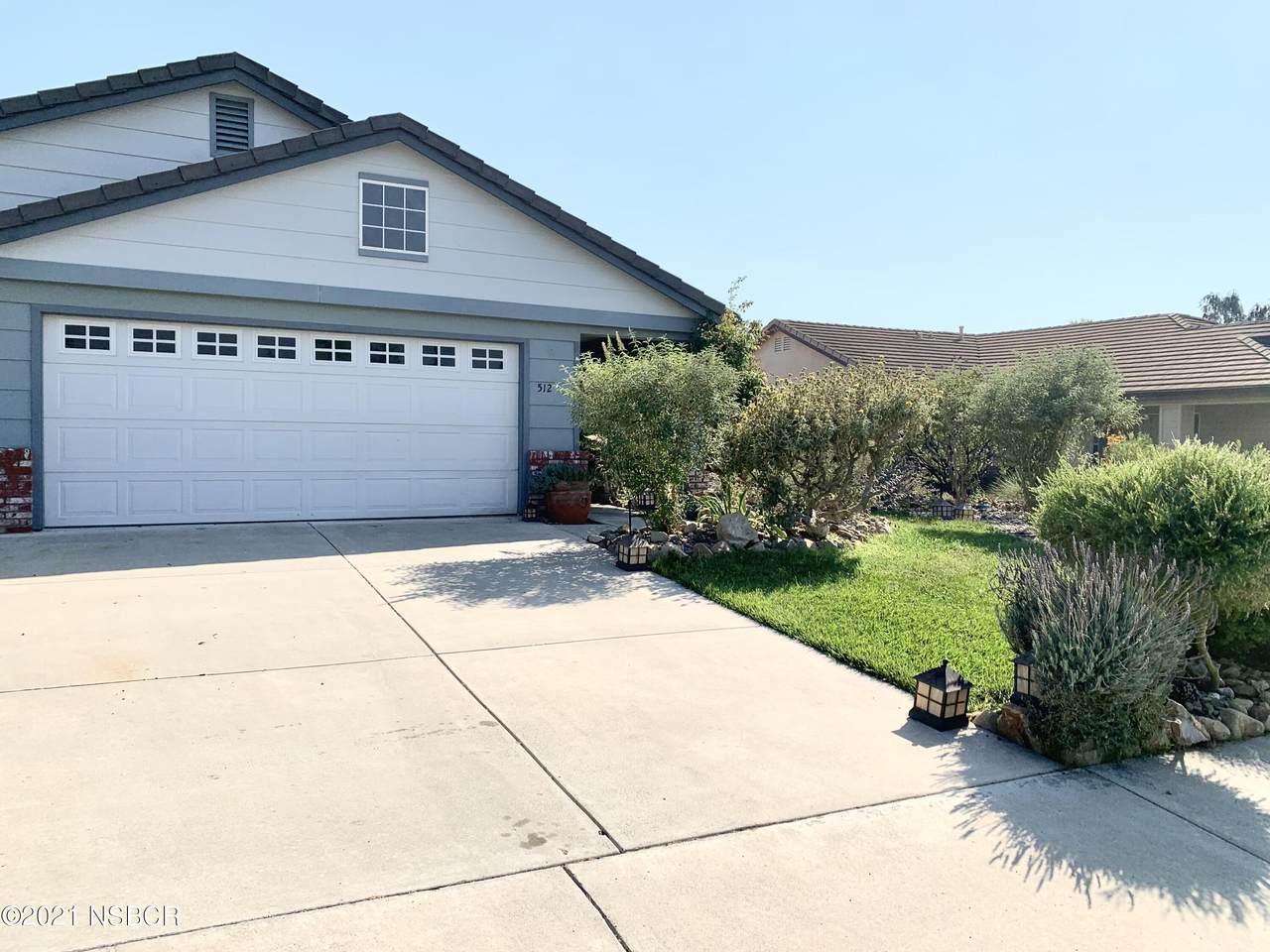 512 Farmland Drive - Photo 1