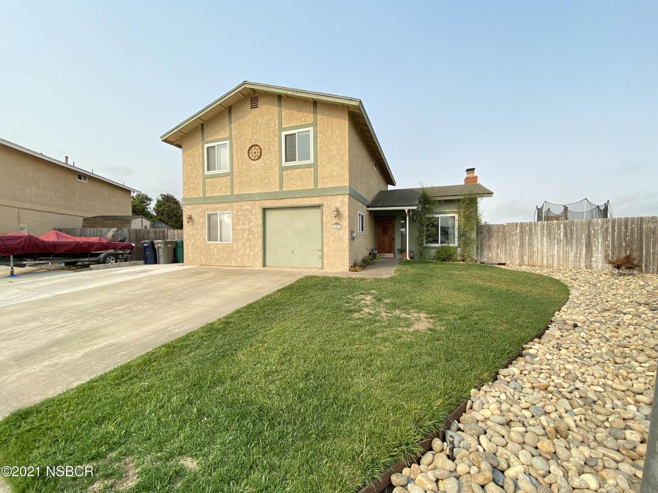 800 Emerald Court - Photo 1