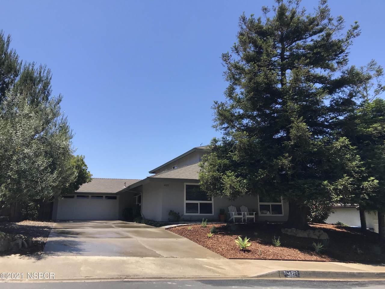 421 Hawthorne Street - Photo 1