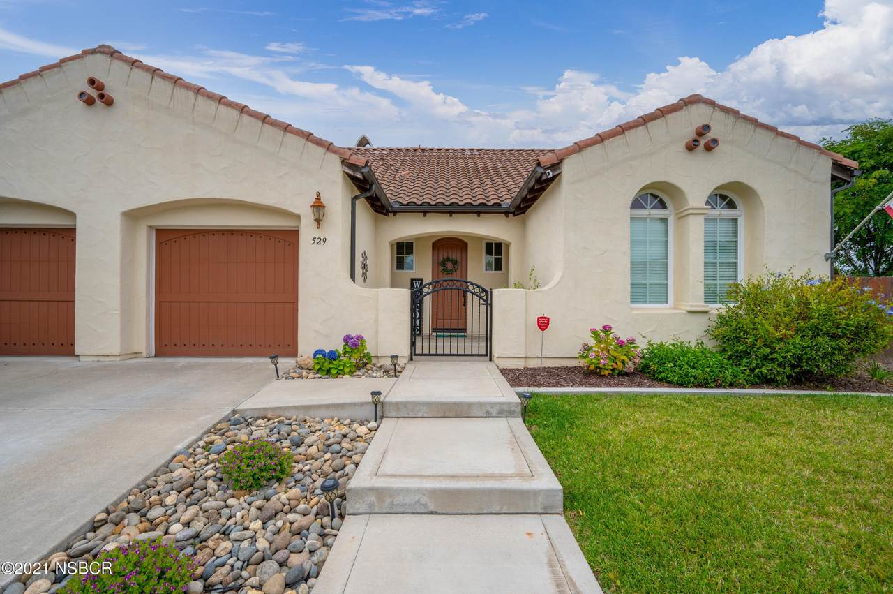 529 Palomar Circle - Photo 1