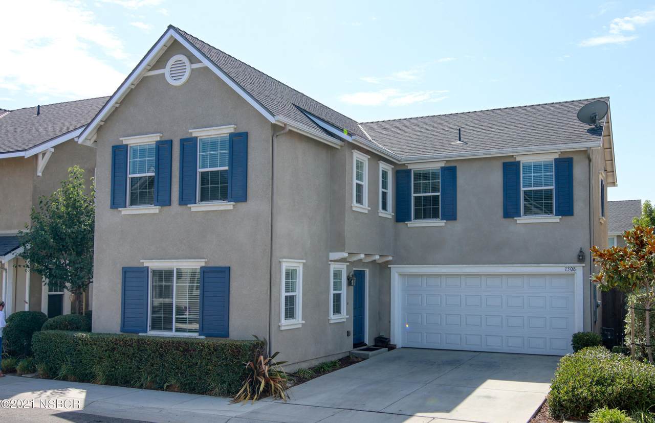 1308 Plum Avenue - Photo 1