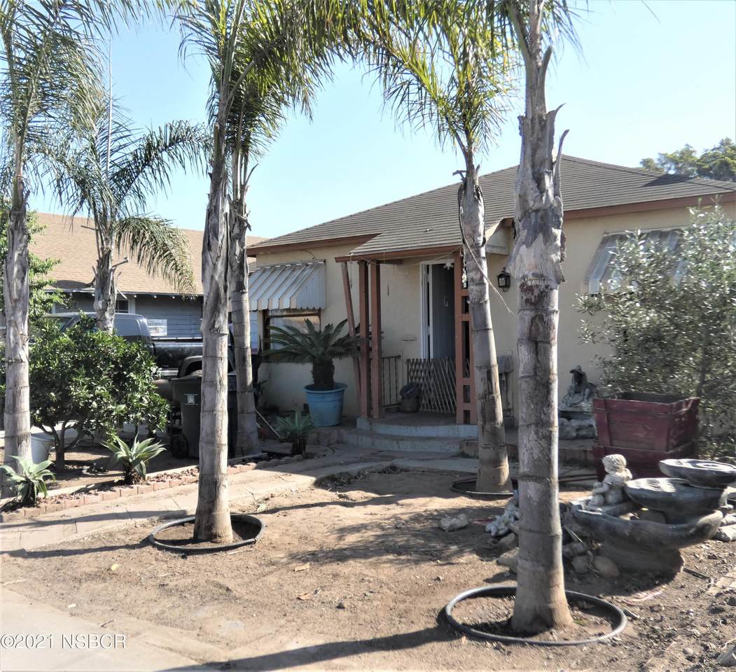 722 Pine Street - Photo 1