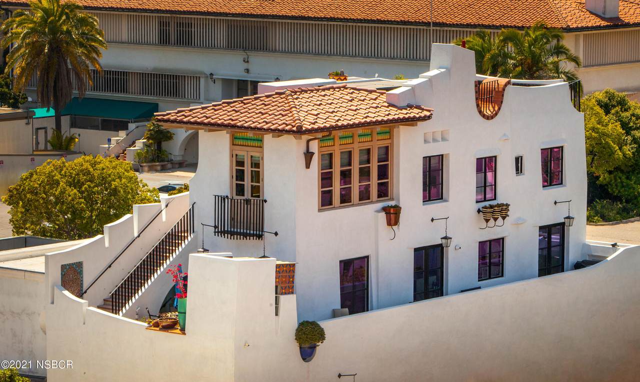 1003 Santa Barbara Street - Photo 1