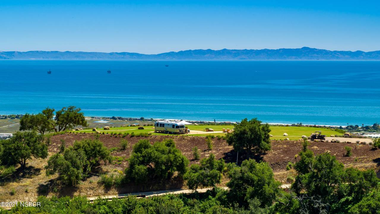 1925 Santa Monica Road - Photo 1