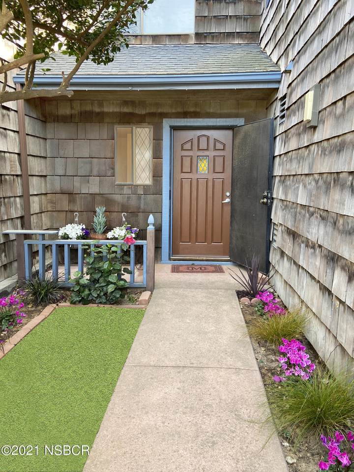 1514 Oakridge Park Road - Photo 1