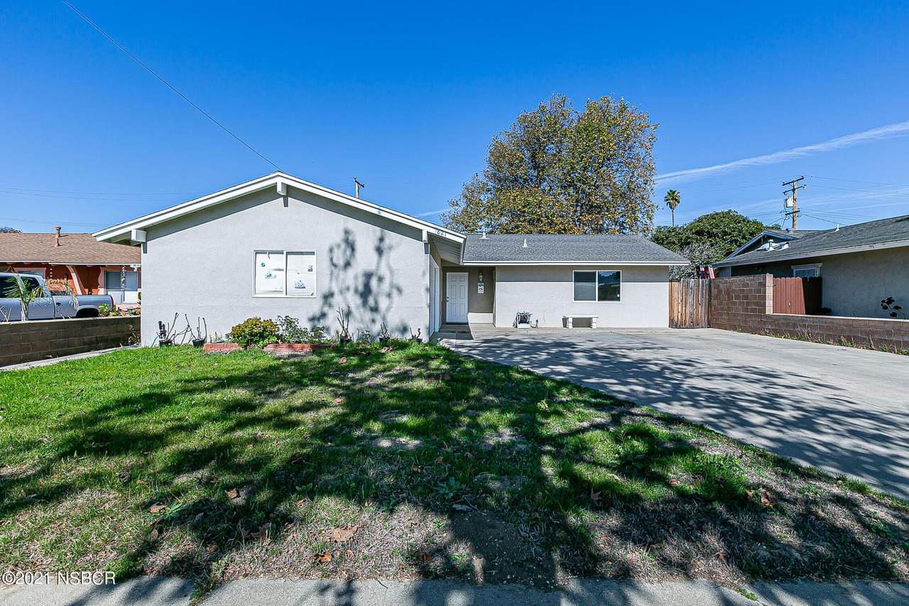 621 Oak Avenue - Photo 1