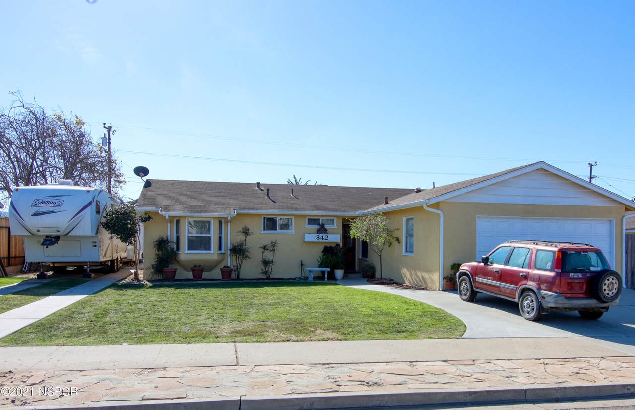 842 Brookside Avenue - Photo 1