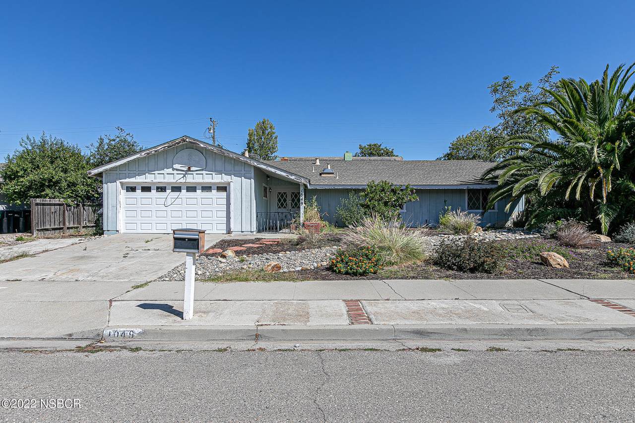 1049 Diamond Drive - Photo 1