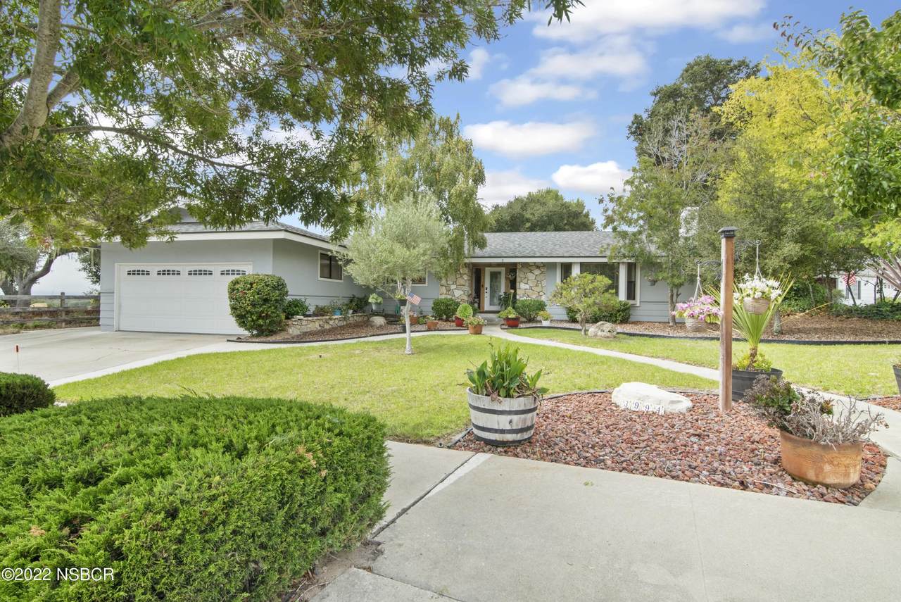 3994 Club House Road - Photo 1