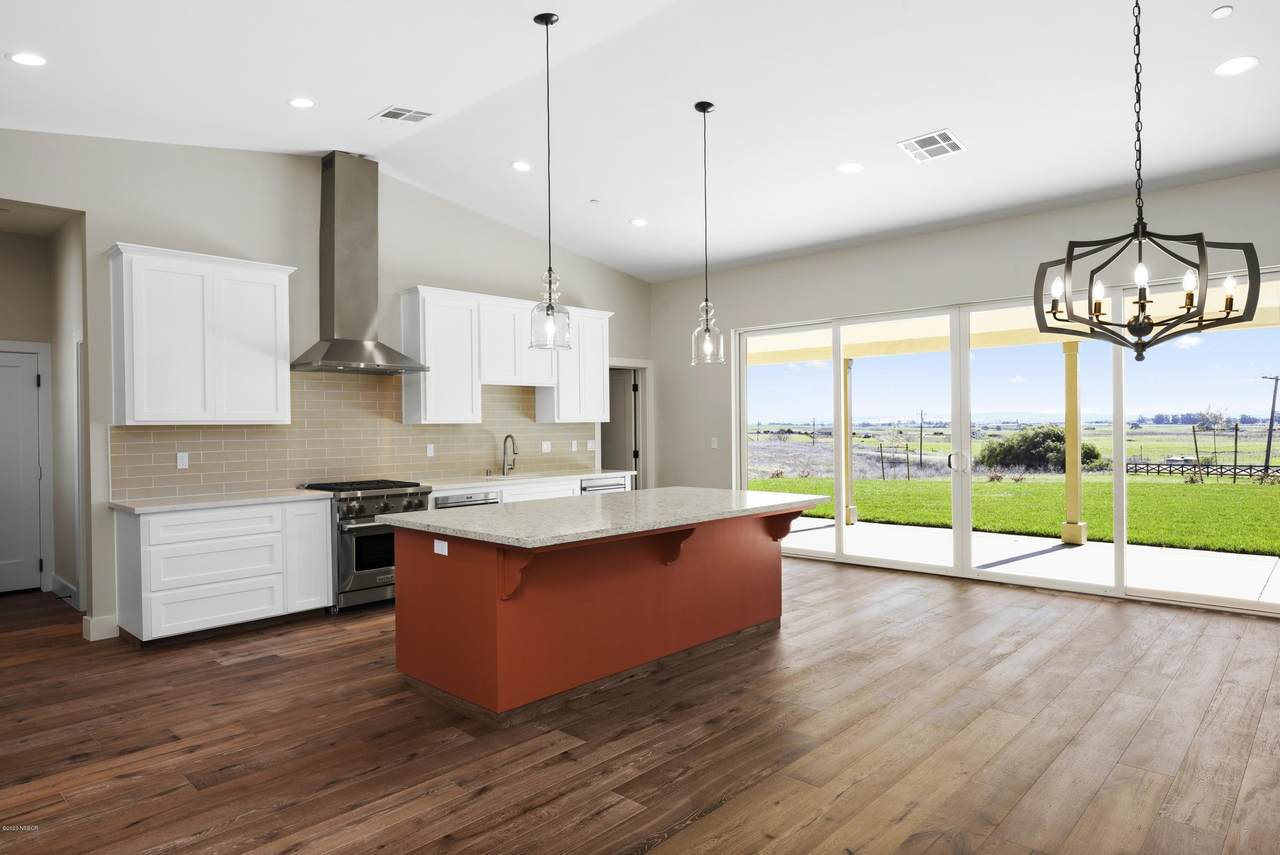 612 Big Sky Way - Photo 1
