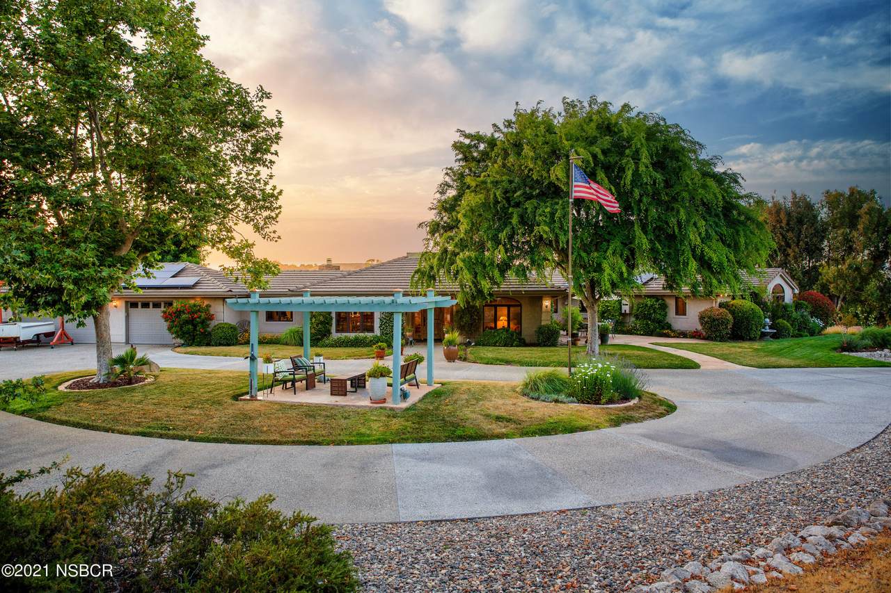 851 Adobe Creek Road - Photo 1
