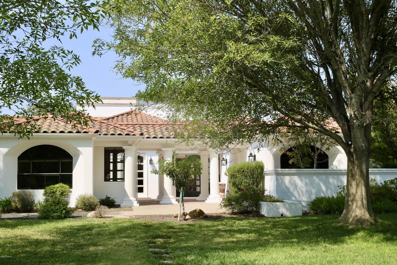 2035 Dermanak Drive - Photo 1