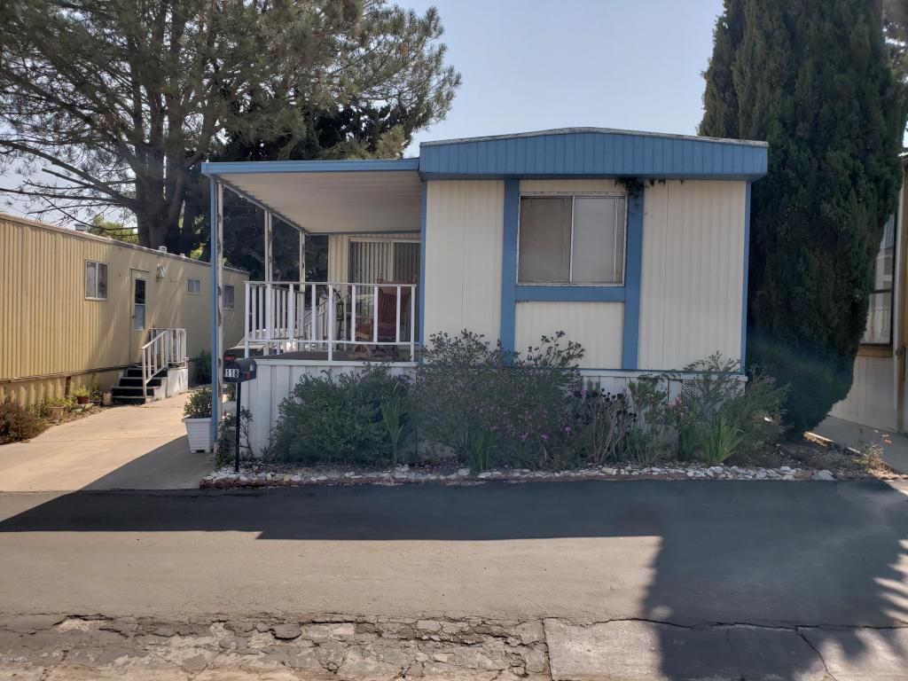1600 Clark - Photo 1
