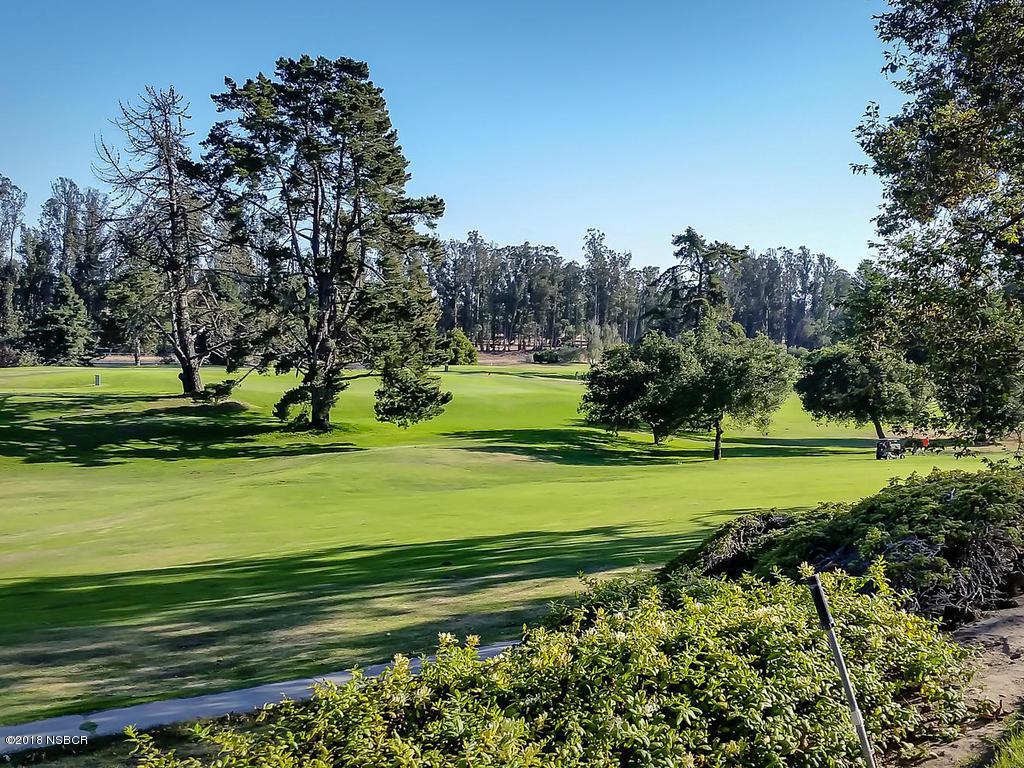 1465 Golf Course Lane - Photo 1
