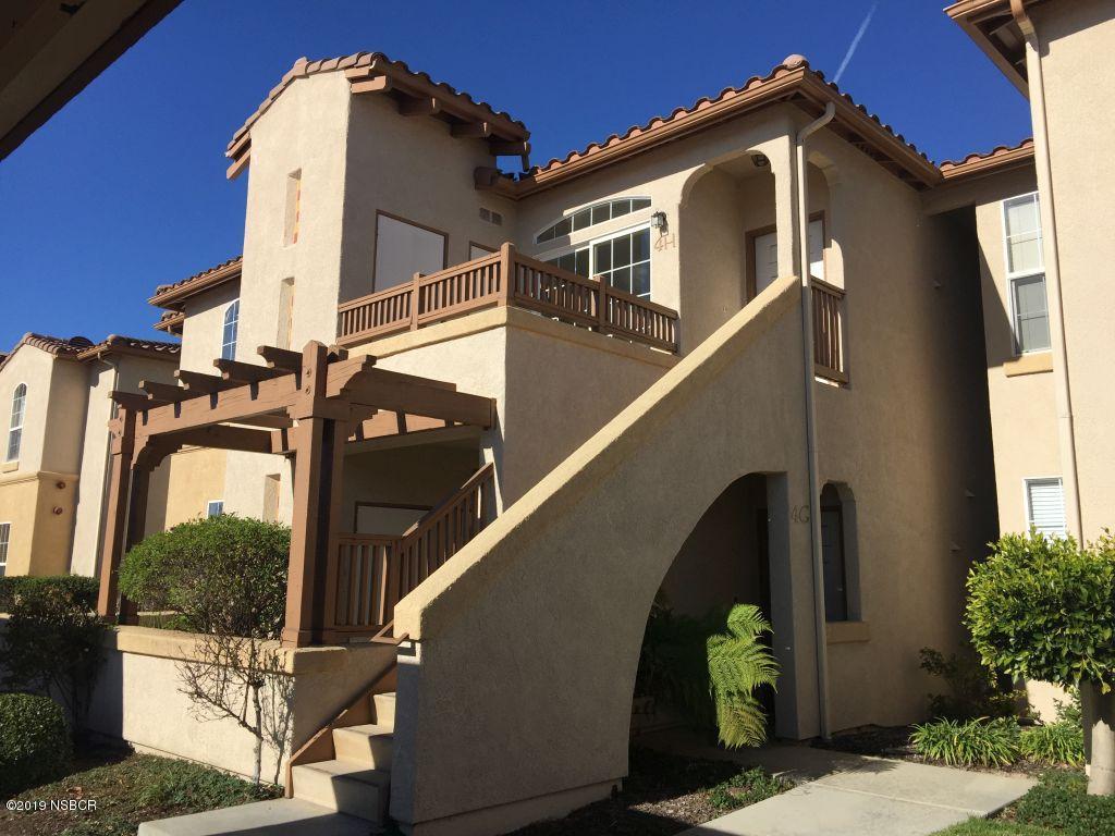 610 Sunrise Drive - Photo 1