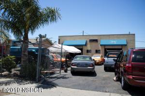 525 Railroad Avenue - Photo 1