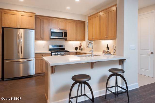 205 Deming Way - Photo 1