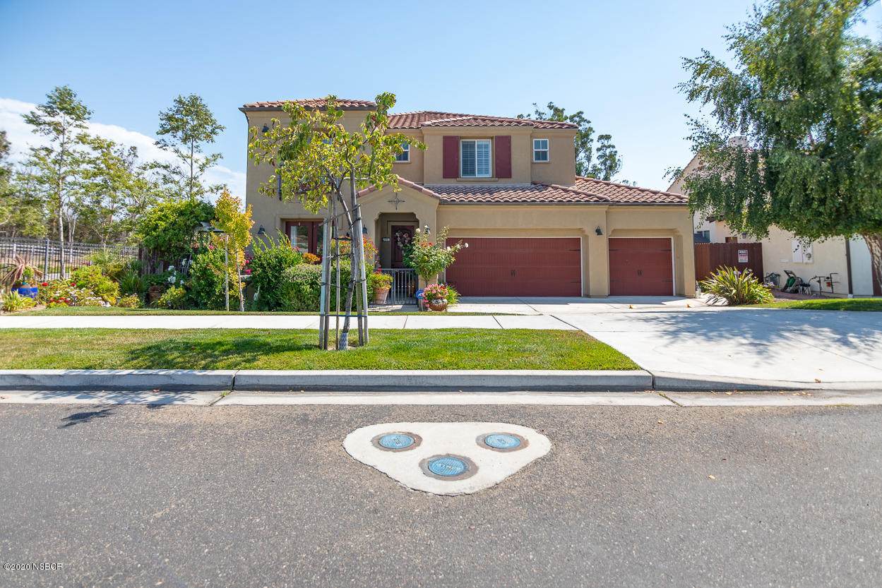 3940 Celestial Way - Photo 1