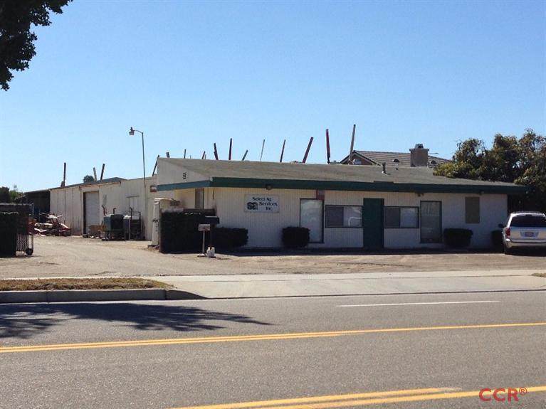 1520 Donovan Road - Photo 1