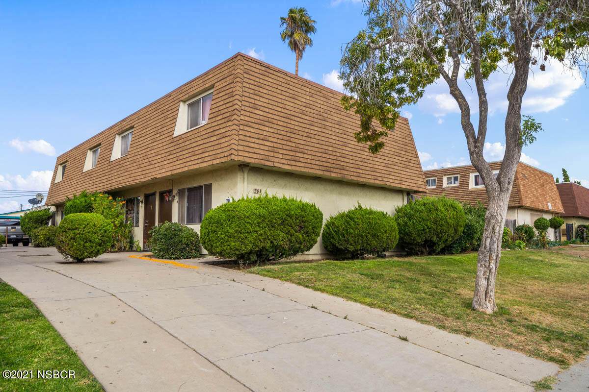303 Sheila Lane - Photo 1