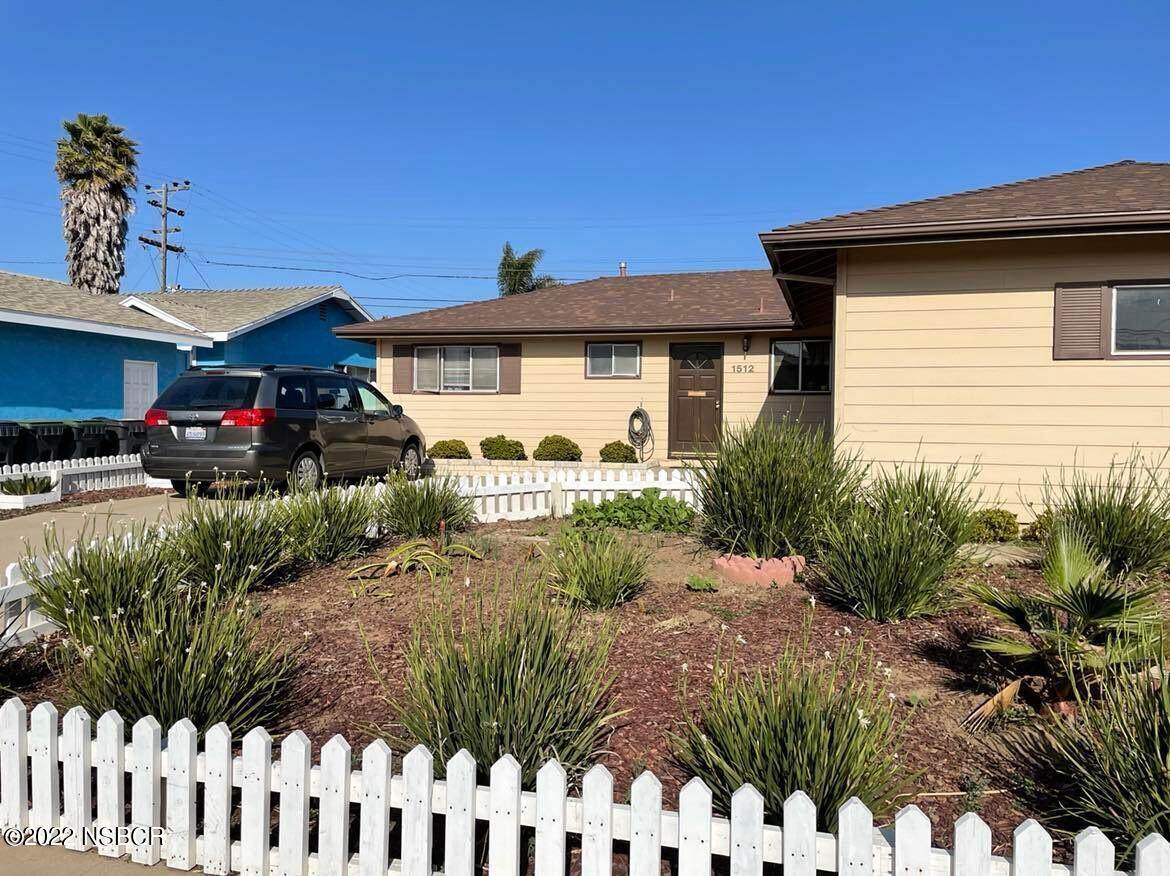 1512 Thornburg Street - Photo 1