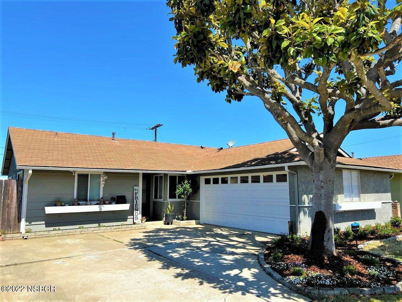 1021 Orchid Street - Photo 1