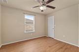 811 College Street - Photo 17