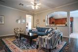 1612 Long Prairie Court - Photo 14