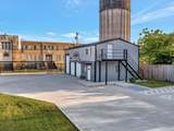 800 Broadway Avenue - Photo 3