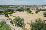 5900 North Freeway - Photo 21