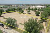 5900 North Freeway - Photo 22